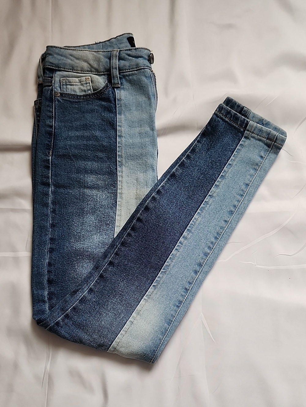 Kendall & Kylie Two-Tone Blue Skinny Jeans